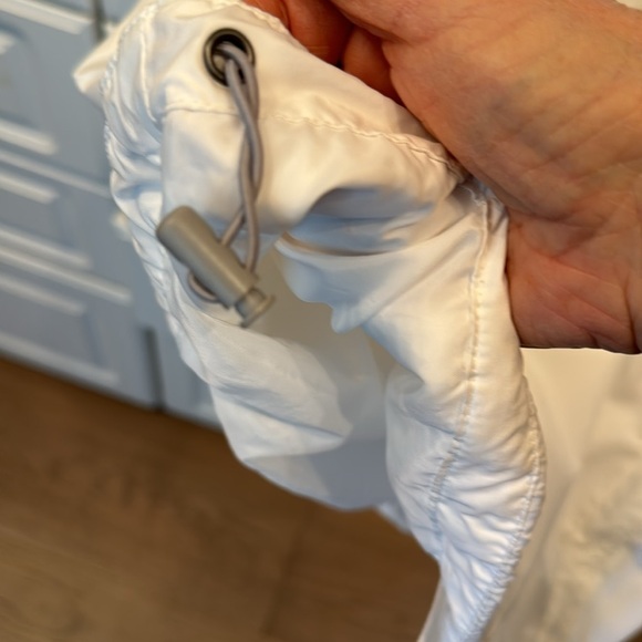 Columbia lightweight white hooded jacket - Picture 6 of 6